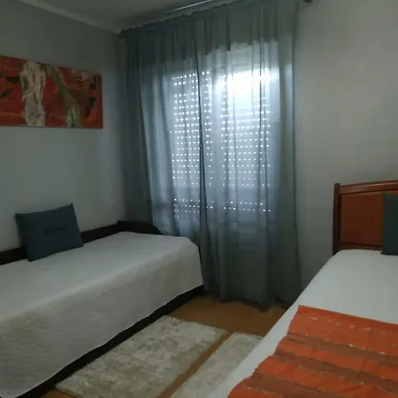 بيت ضيافة Alves Redol أوديفلاس